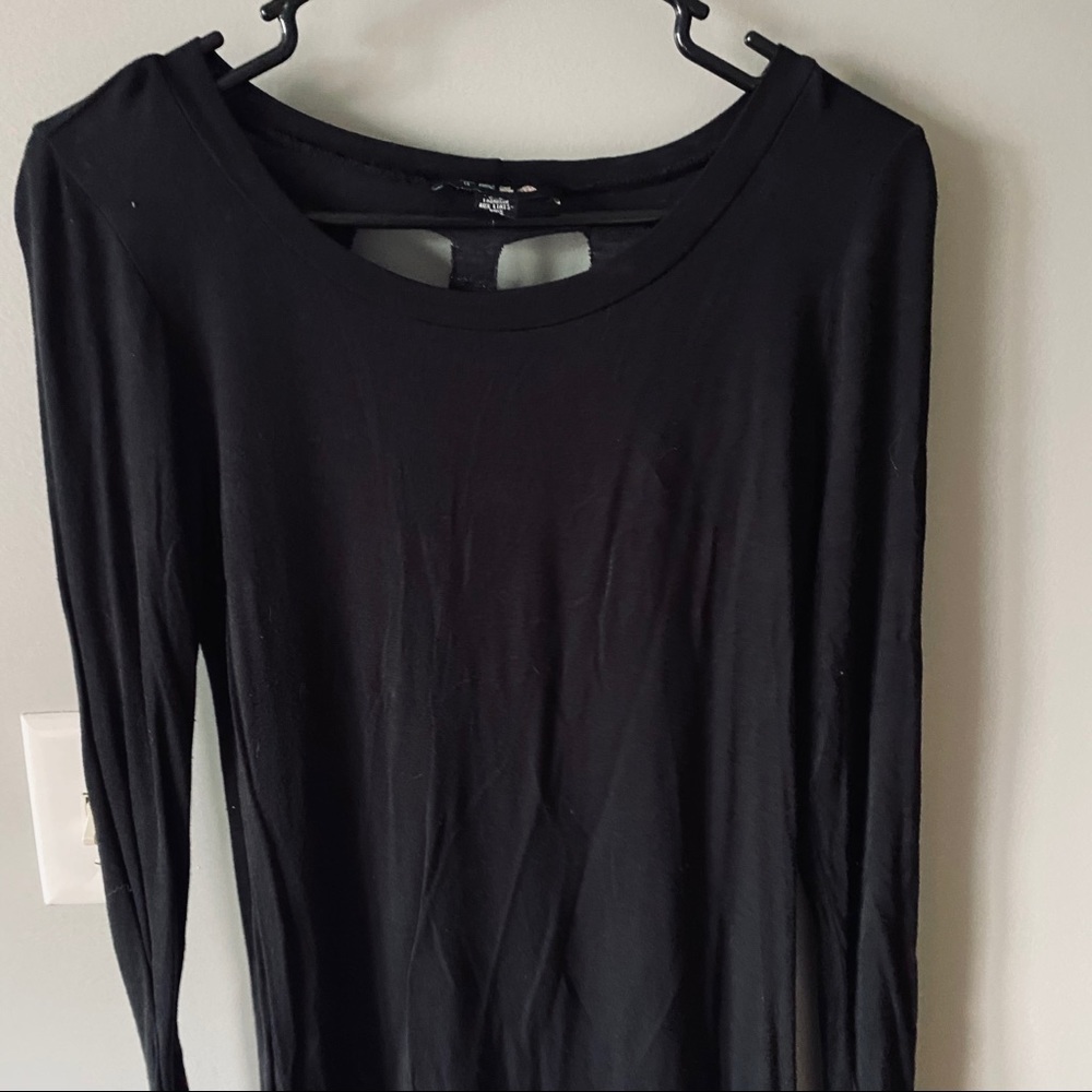 Tela black cut out back shirt - Picture 2 of 5